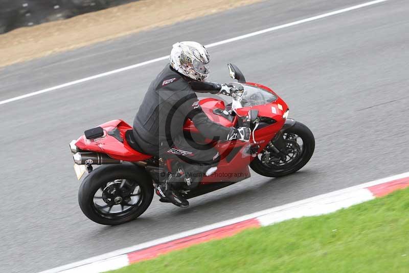 Motorcycle action photographs;Trackday digital images;brands;brands hatch photographs;event digital images;eventdigitalimages;motor racing london;no limits trackday;peter wileman photography;trackday;trackday photos