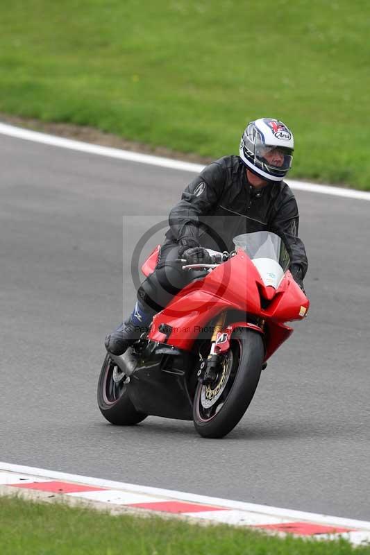 Motorcycle action photographs;Trackday digital images;brands;brands hatch photographs;event digital images;eventdigitalimages;motor racing london;no limits trackday;peter wileman photography;trackday;trackday photos