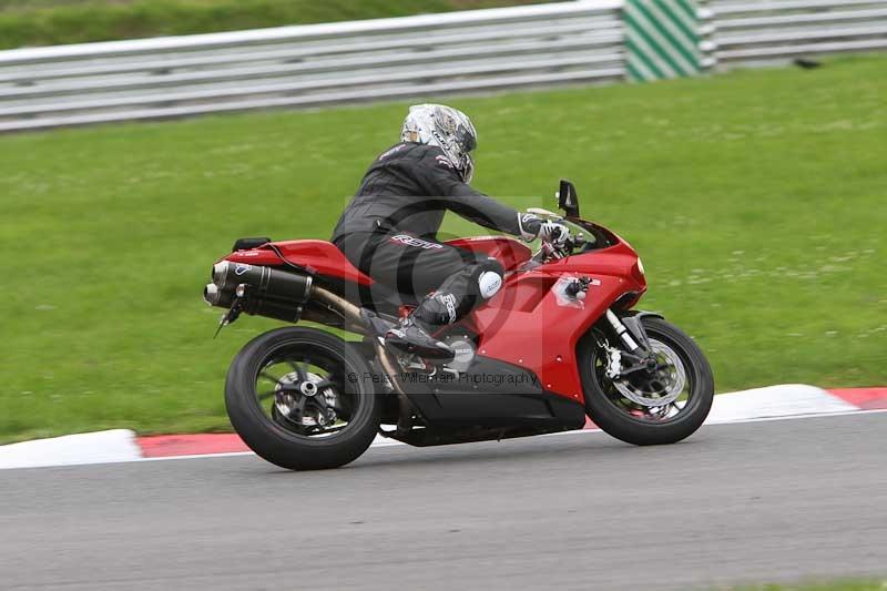 Motorcycle action photographs;Trackday digital images;brands;brands hatch photographs;event digital images;eventdigitalimages;motor racing london;no limits trackday;peter wileman photography;trackday;trackday photos