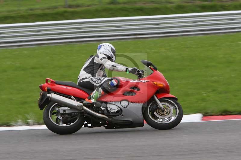 Motorcycle action photographs;Trackday digital images;brands;brands hatch photographs;event digital images;eventdigitalimages;motor racing london;no limits trackday;peter wileman photography;trackday;trackday photos