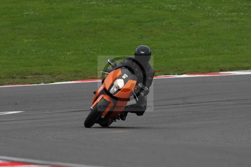 Motorcycle action photographs;Trackday digital images;brands;brands hatch photographs;event digital images;eventdigitalimages;motor racing london;no limits trackday;peter wileman photography;trackday;trackday photos