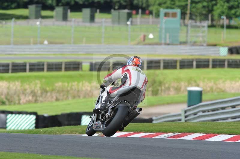 Motorcycle action photographs;Trackday digital images;event digital images;eventdigitalimages;no limits trackday;oulton park;oulton park circuit cheshire;oulton park photographs;peter wileman photography;trackday;trackday photos