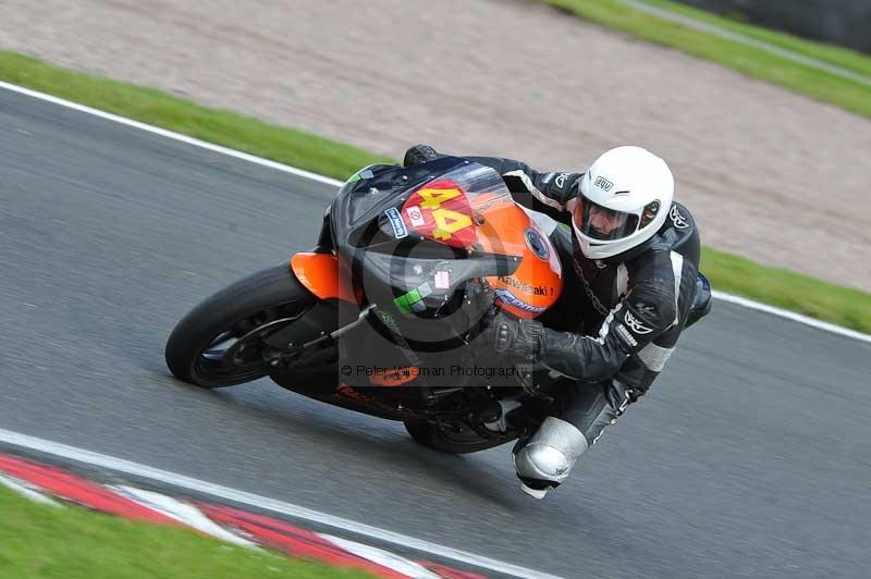 Motorcycle action photographs;Trackday digital images;event digital images;eventdigitalimages;no limits trackday;oulton park;oulton park circuit cheshire;oulton park photographs;peter wileman photography;trackday;trackday photos