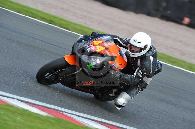 Motorcycle action photographs;Trackday digital images;event digital images;eventdigitalimages;no limits trackday;oulton park;oulton park circuit cheshire;oulton park photographs;peter wileman photography;trackday;trackday photos