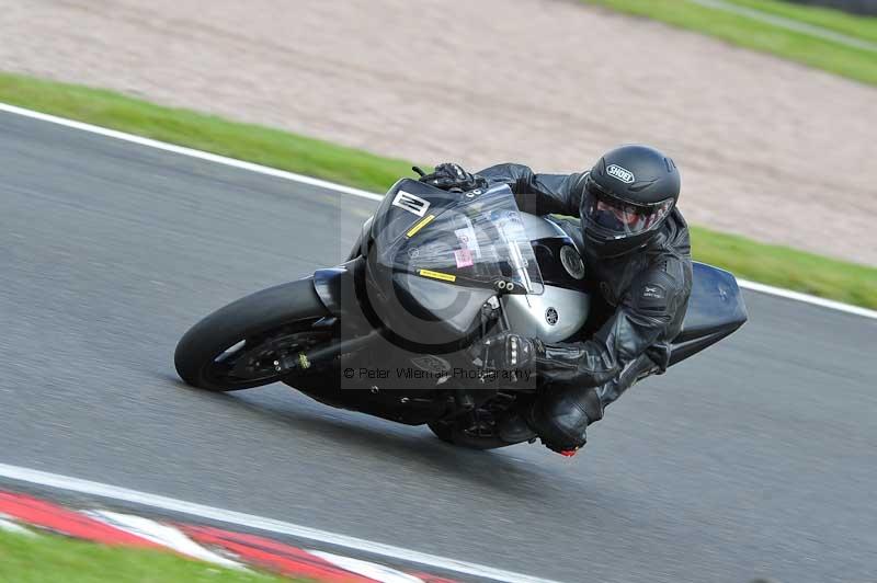 Motorcycle action photographs;Trackday digital images;event digital images;eventdigitalimages;no limits trackday;oulton park;oulton park circuit cheshire;oulton park photographs;peter wileman photography;trackday;trackday photos