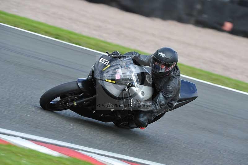 Motorcycle action photographs;Trackday digital images;event digital images;eventdigitalimages;no limits trackday;oulton park;oulton park circuit cheshire;oulton park photographs;peter wileman photography;trackday;trackday photos