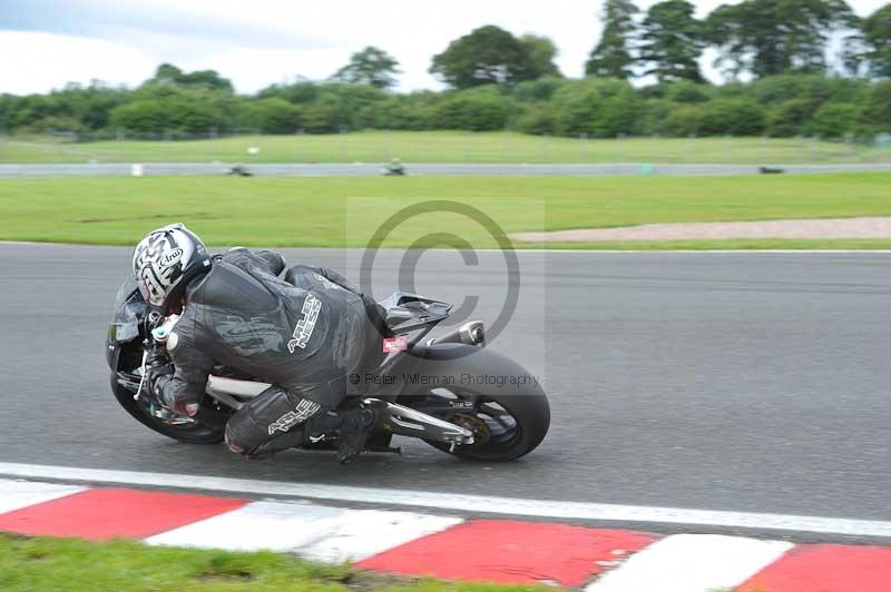 Motorcycle action photographs;Trackday digital images;event digital images;eventdigitalimages;no limits trackday;oulton park;oulton park circuit cheshire;oulton park photographs;peter wileman photography;trackday;trackday photos
