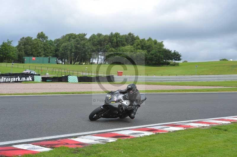 Motorcycle action photographs;Trackday digital images;event digital images;eventdigitalimages;no limits trackday;oulton park;oulton park circuit cheshire;oulton park photographs;peter wileman photography;trackday;trackday photos