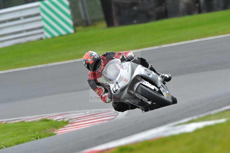 Motorcycle action photographs;Trackday digital images;event digital images;eventdigitalimages;no limits trackday;oulton park;oulton park circuit cheshire;oulton park photographs;peter wileman photography;trackday;trackday photos