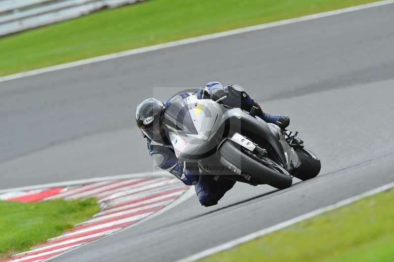 Motorcycle action photographs;Trackday digital images;event digital images;eventdigitalimages;no limits trackday;oulton park;oulton park circuit cheshire;oulton park photographs;peter wileman photography;trackday;trackday photos