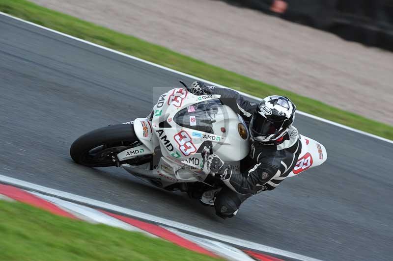 Motorcycle action photographs;Trackday digital images;event digital images;eventdigitalimages;no limits trackday;oulton park;oulton park circuit cheshire;oulton park photographs;peter wileman photography;trackday;trackday photos