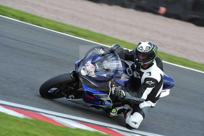 Motorcycle action photographs;Trackday digital images;event digital images;eventdigitalimages;no limits trackday;oulton park;oulton park circuit cheshire;oulton park photographs;peter wileman photography;trackday;trackday photos
