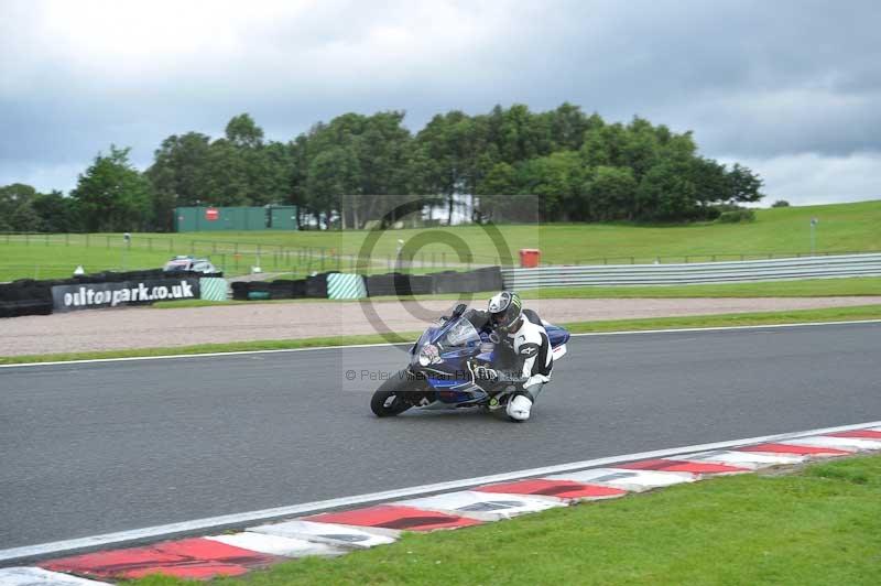 Motorcycle action photographs;Trackday digital images;event digital images;eventdigitalimages;no limits trackday;oulton park;oulton park circuit cheshire;oulton park photographs;peter wileman photography;trackday;trackday photos