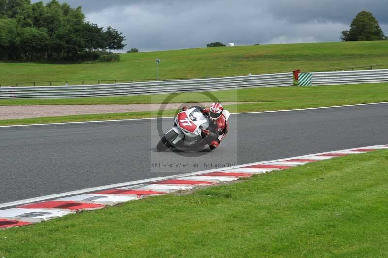 Motorcycle action photographs;Trackday digital images;event digital images;eventdigitalimages;no limits trackday;oulton park;oulton park circuit cheshire;oulton park photographs;peter wileman photography;trackday;trackday photos