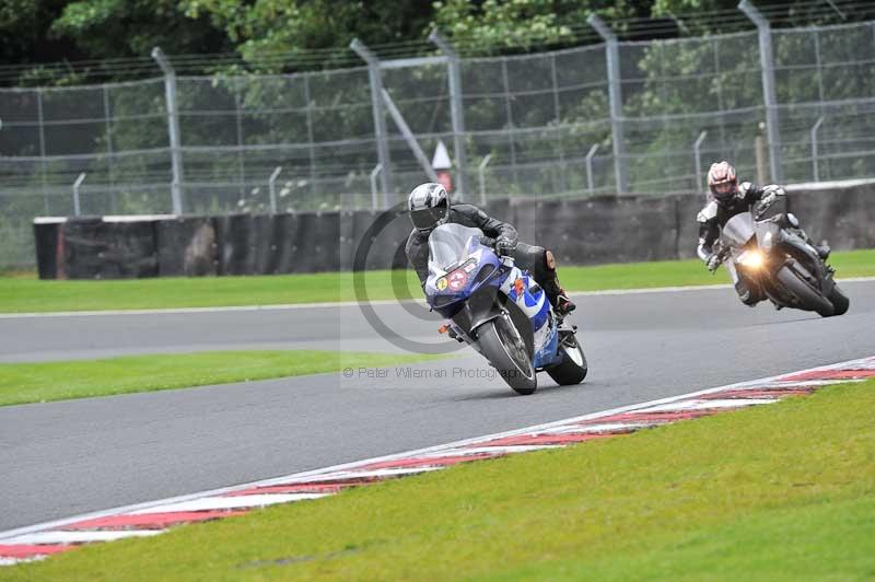 Motorcycle action photographs;Trackday digital images;event digital images;eventdigitalimages;no limits trackday;oulton park;oulton park circuit cheshire;oulton park photographs;peter wileman photography;trackday;trackday photos