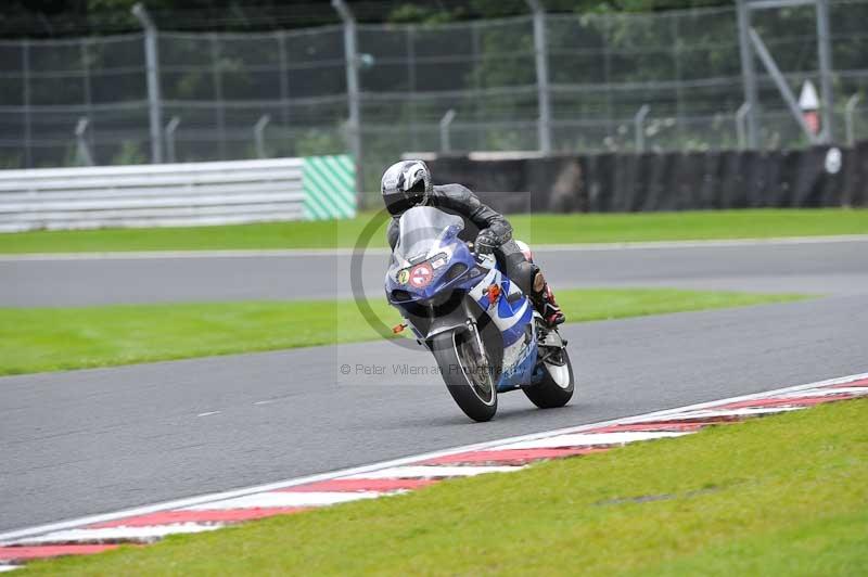 Motorcycle action photographs;Trackday digital images;event digital images;eventdigitalimages;no limits trackday;oulton park;oulton park circuit cheshire;oulton park photographs;peter wileman photography;trackday;trackday photos