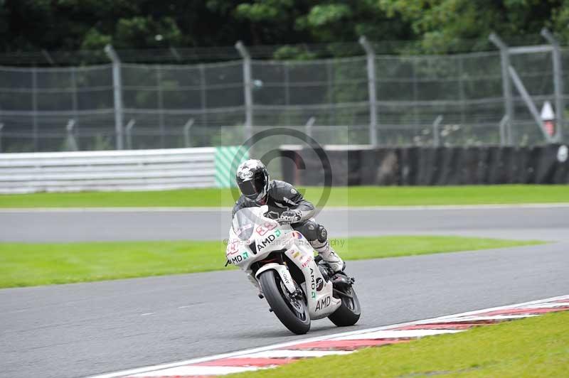 Motorcycle action photographs;Trackday digital images;event digital images;eventdigitalimages;no limits trackday;oulton park;oulton park circuit cheshire;oulton park photographs;peter wileman photography;trackday;trackday photos