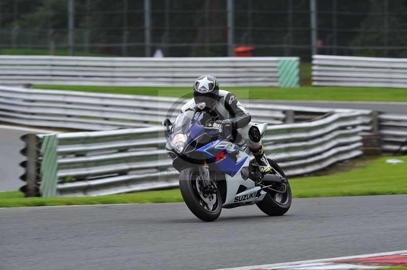 Motorcycle action photographs;Trackday digital images;event digital images;eventdigitalimages;no limits trackday;oulton park;oulton park circuit cheshire;oulton park photographs;peter wileman photography;trackday;trackday photos