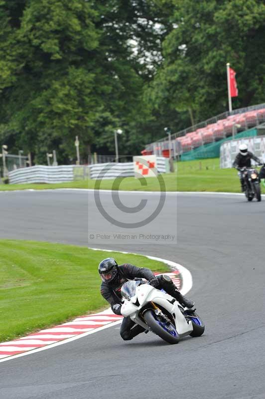 Motorcycle action photographs;Trackday digital images;event digital images;eventdigitalimages;no limits trackday;oulton park;oulton park circuit cheshire;oulton park photographs;peter wileman photography;trackday;trackday photos