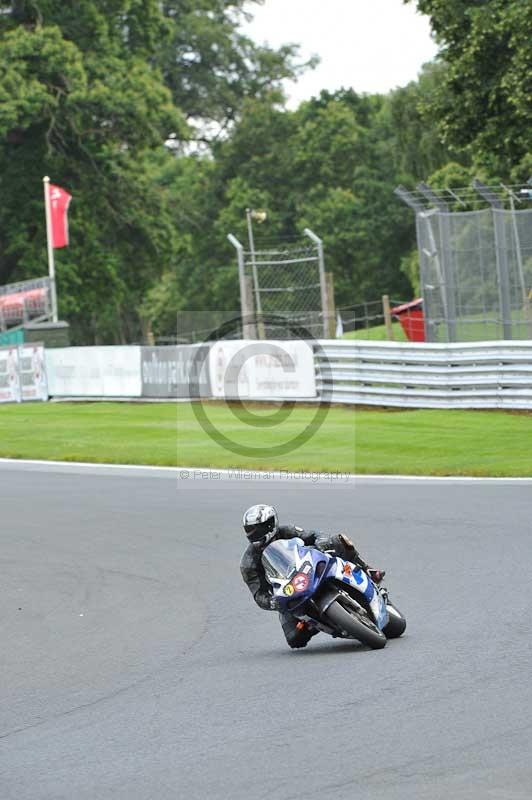 Motorcycle action photographs;Trackday digital images;event digital images;eventdigitalimages;no limits trackday;oulton park;oulton park circuit cheshire;oulton park photographs;peter wileman photography;trackday;trackday photos