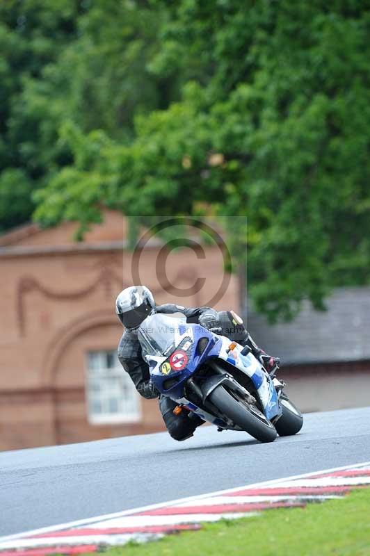 Motorcycle action photographs;Trackday digital images;event digital images;eventdigitalimages;no limits trackday;oulton park;oulton park circuit cheshire;oulton park photographs;peter wileman photography;trackday;trackday photos