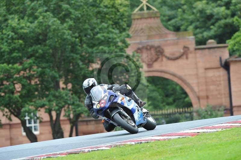 Motorcycle action photographs;Trackday digital images;event digital images;eventdigitalimages;no limits trackday;oulton park;oulton park circuit cheshire;oulton park photographs;peter wileman photography;trackday;trackday photos