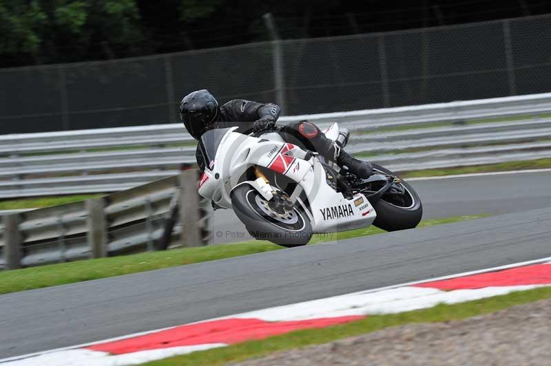 Motorcycle action photographs;Trackday digital images;event digital images;eventdigitalimages;no limits trackday;oulton park;oulton park circuit cheshire;oulton park photographs;peter wileman photography;trackday;trackday photos