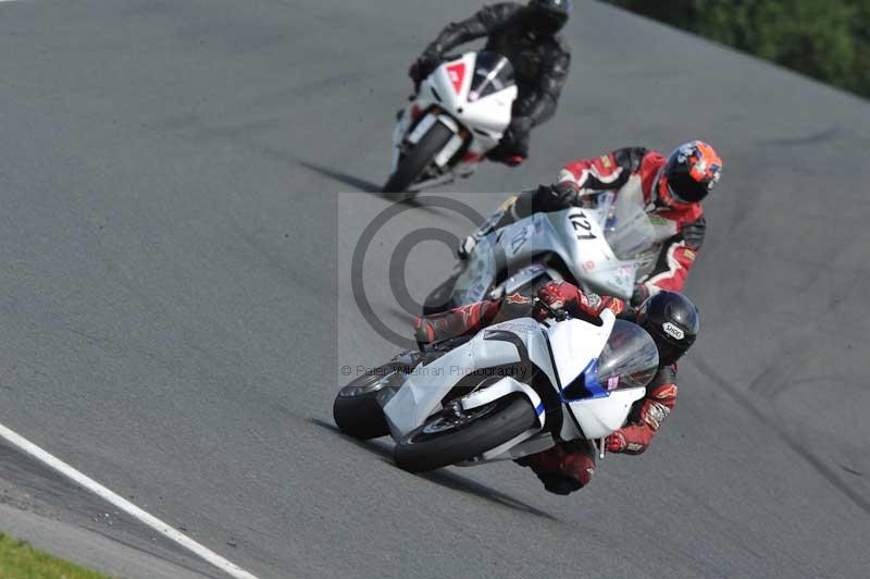 Motorcycle action photographs;Trackday digital images;event digital images;eventdigitalimages;no limits trackday;oulton park;oulton park circuit cheshire;oulton park photographs;peter wileman photography;trackday;trackday photos
