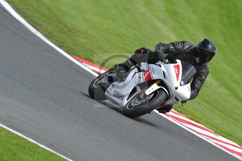 Motorcycle action photographs;Trackday digital images;event digital images;eventdigitalimages;no limits trackday;oulton park;oulton park circuit cheshire;oulton park photographs;peter wileman photography;trackday;trackday photos