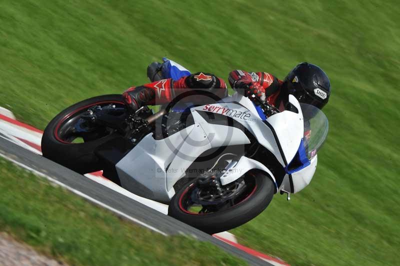 Motorcycle action photographs;Trackday digital images;event digital images;eventdigitalimages;no limits trackday;oulton park;oulton park circuit cheshire;oulton park photographs;peter wileman photography;trackday;trackday photos