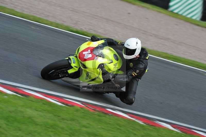 Motorcycle action photographs;Trackday digital images;event digital images;eventdigitalimages;no limits trackday;oulton park;oulton park circuit cheshire;oulton park photographs;peter wileman photography;trackday;trackday photos