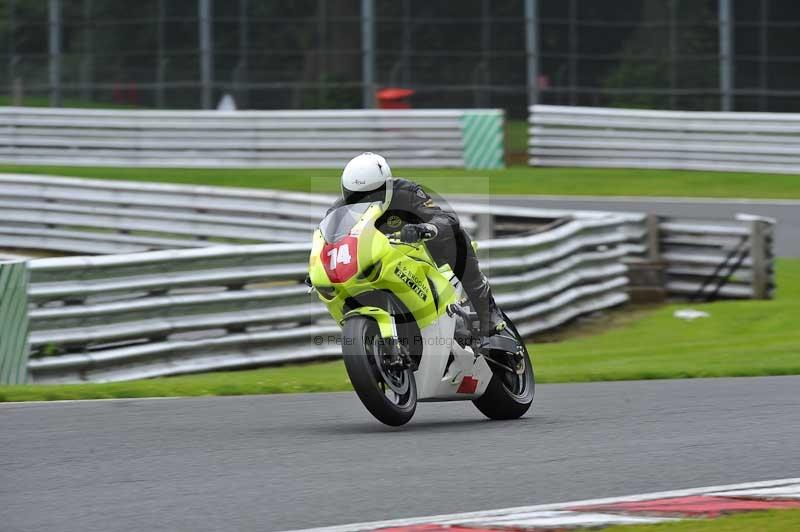 Motorcycle action photographs;Trackday digital images;event digital images;eventdigitalimages;no limits trackday;oulton park;oulton park circuit cheshire;oulton park photographs;peter wileman photography;trackday;trackday photos