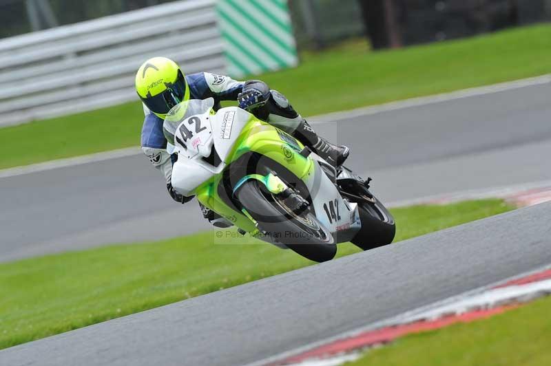 Motorcycle action photographs;Trackday digital images;event digital images;eventdigitalimages;no limits trackday;oulton park;oulton park circuit cheshire;oulton park photographs;peter wileman photography;trackday;trackday photos