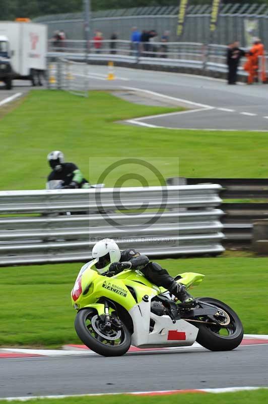 Motorcycle action photographs;Trackday digital images;event digital images;eventdigitalimages;no limits trackday;oulton park;oulton park circuit cheshire;oulton park photographs;peter wileman photography;trackday;trackday photos