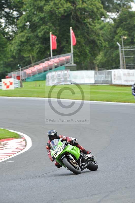 Motorcycle action photographs;Trackday digital images;event digital images;eventdigitalimages;no limits trackday;oulton park;oulton park circuit cheshire;oulton park photographs;peter wileman photography;trackday;trackday photos