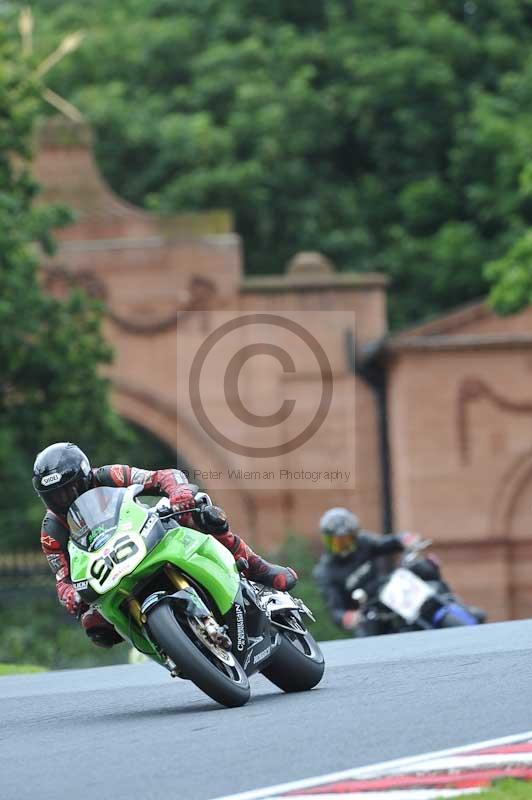 Motorcycle action photographs;Trackday digital images;event digital images;eventdigitalimages;no limits trackday;oulton park;oulton park circuit cheshire;oulton park photographs;peter wileman photography;trackday;trackday photos