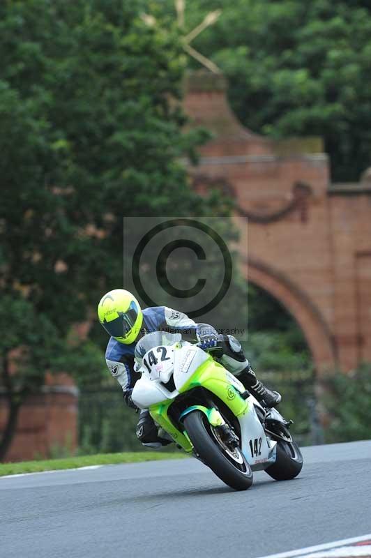 Motorcycle action photographs;Trackday digital images;event digital images;eventdigitalimages;no limits trackday;oulton park;oulton park circuit cheshire;oulton park photographs;peter wileman photography;trackday;trackday photos