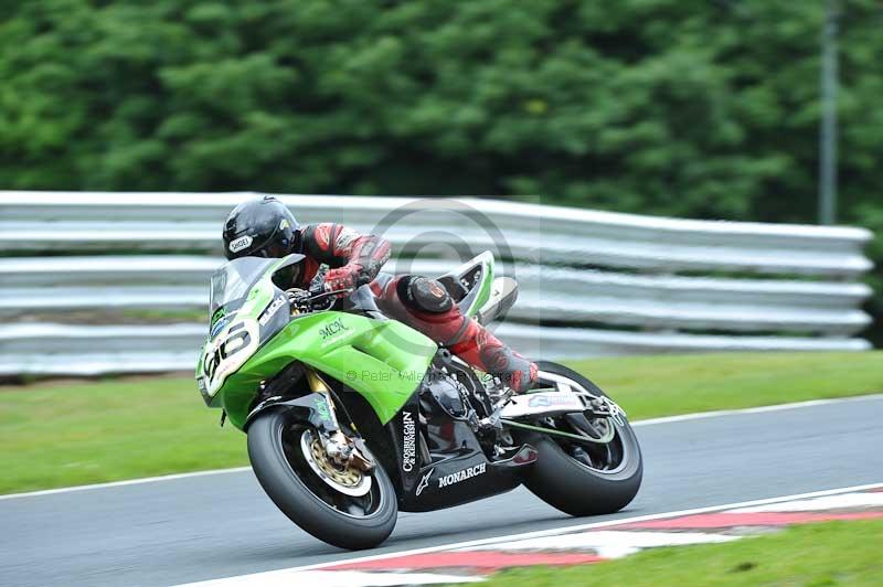 Motorcycle action photographs;Trackday digital images;event digital images;eventdigitalimages;no limits trackday;oulton park;oulton park circuit cheshire;oulton park photographs;peter wileman photography;trackday;trackday photos