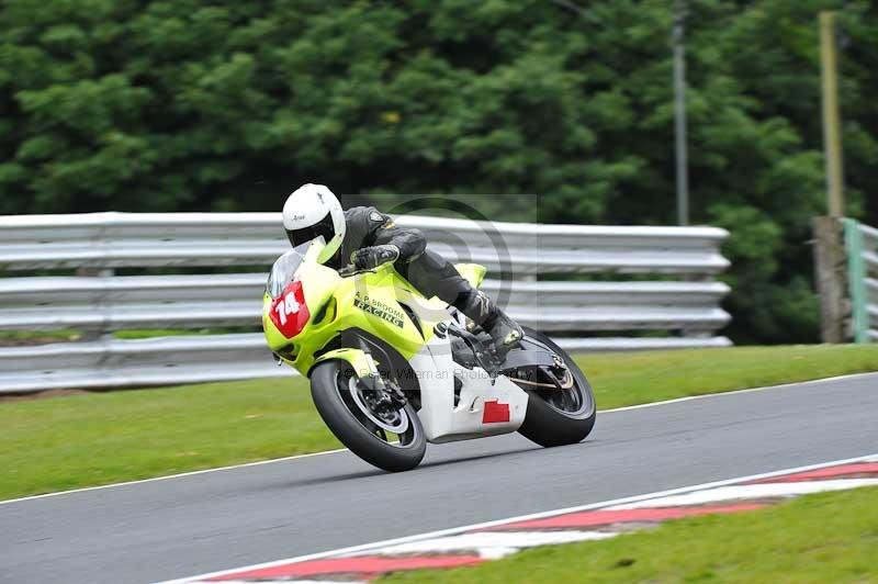 Motorcycle action photographs;Trackday digital images;event digital images;eventdigitalimages;no limits trackday;oulton park;oulton park circuit cheshire;oulton park photographs;peter wileman photography;trackday;trackday photos
