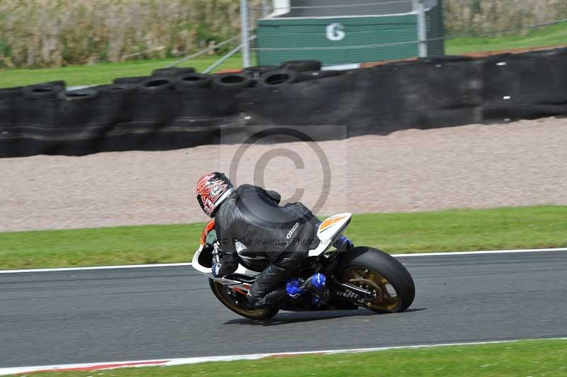 Motorcycle action photographs;Trackday digital images;event digital images;eventdigitalimages;no limits trackday;oulton park;oulton park circuit cheshire;oulton park photographs;peter wileman photography;trackday;trackday photos