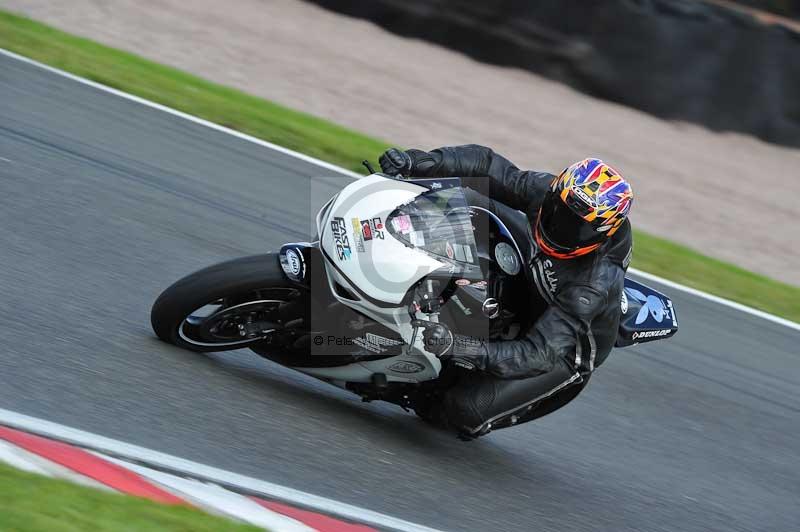 Motorcycle action photographs;Trackday digital images;event digital images;eventdigitalimages;no limits trackday;oulton park;oulton park circuit cheshire;oulton park photographs;peter wileman photography;trackday;trackday photos