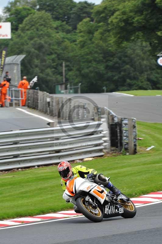 Motorcycle action photographs;Trackday digital images;event digital images;eventdigitalimages;no limits trackday;oulton park;oulton park circuit cheshire;oulton park photographs;peter wileman photography;trackday;trackday photos