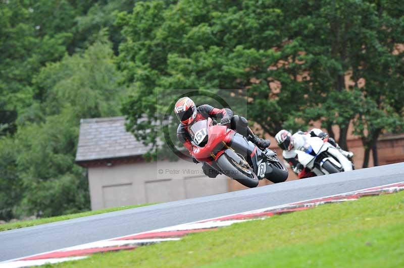 Motorcycle action photographs;Trackday digital images;event digital images;eventdigitalimages;no limits trackday;oulton park;oulton park circuit cheshire;oulton park photographs;peter wileman photography;trackday;trackday photos
