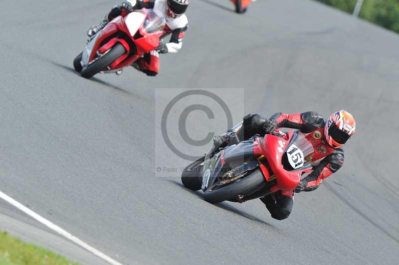 Motorcycle action photographs;Trackday digital images;event digital images;eventdigitalimages;no limits trackday;oulton park;oulton park circuit cheshire;oulton park photographs;peter wileman photography;trackday;trackday photos