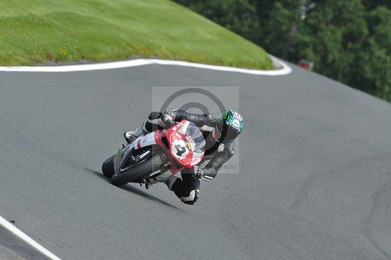 Motorcycle action photographs;Trackday digital images;event digital images;eventdigitalimages;no limits trackday;oulton park;oulton park circuit cheshire;oulton park photographs;peter wileman photography;trackday;trackday photos