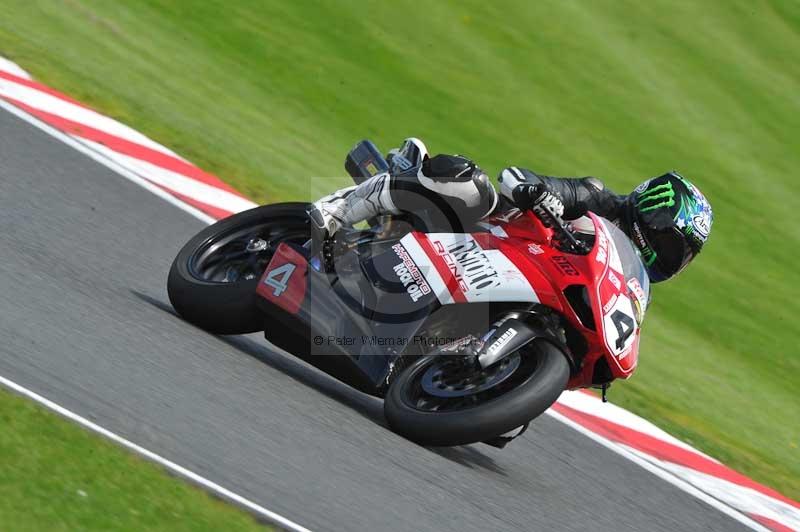 Motorcycle action photographs;Trackday digital images;event digital images;eventdigitalimages;no limits trackday;oulton park;oulton park circuit cheshire;oulton park photographs;peter wileman photography;trackday;trackday photos