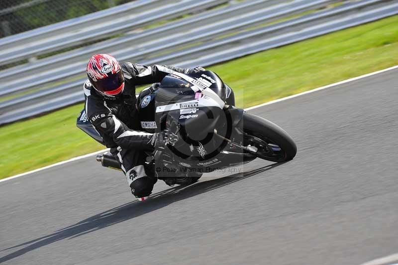 Motorcycle action photographs;Trackday digital images;event digital images;eventdigitalimages;no limits trackday;oulton park;oulton park circuit cheshire;oulton park photographs;peter wileman photography;trackday;trackday photos