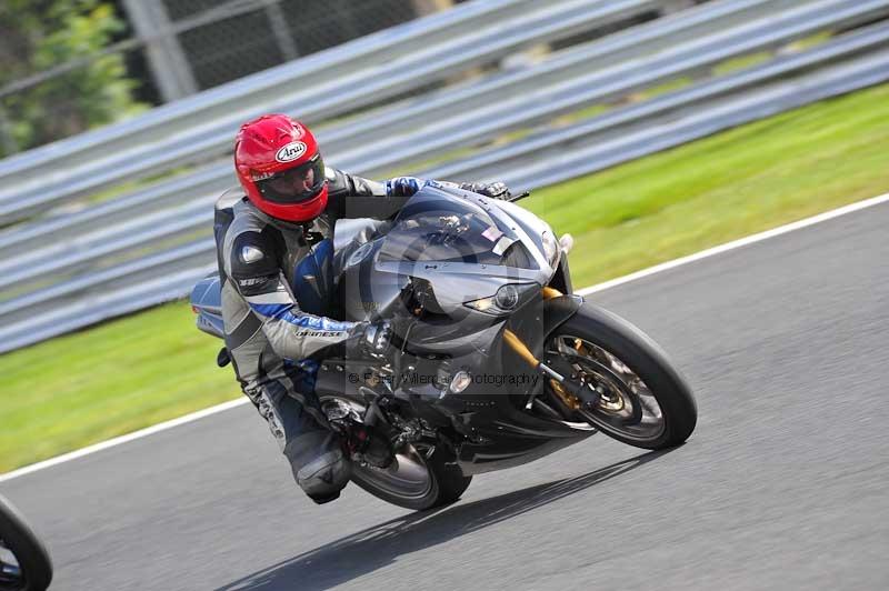 Motorcycle action photographs;Trackday digital images;event digital images;eventdigitalimages;no limits trackday;oulton park;oulton park circuit cheshire;oulton park photographs;peter wileman photography;trackday;trackday photos