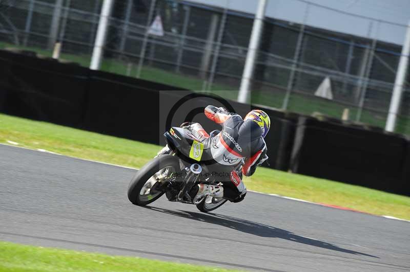 Motorcycle action photographs;Trackday digital images;event digital images;eventdigitalimages;no limits trackday;oulton park;oulton park circuit cheshire;oulton park photographs;peter wileman photography;trackday;trackday photos