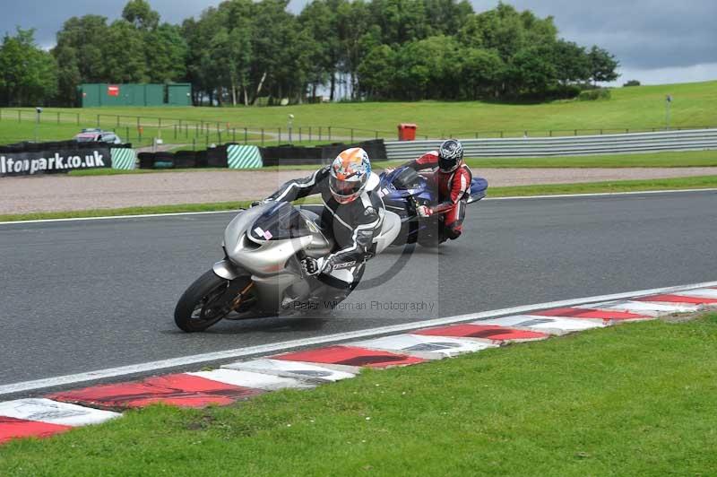 Motorcycle action photographs;Trackday digital images;event digital images;eventdigitalimages;no limits trackday;oulton park;oulton park circuit cheshire;oulton park photographs;peter wileman photography;trackday;trackday photos